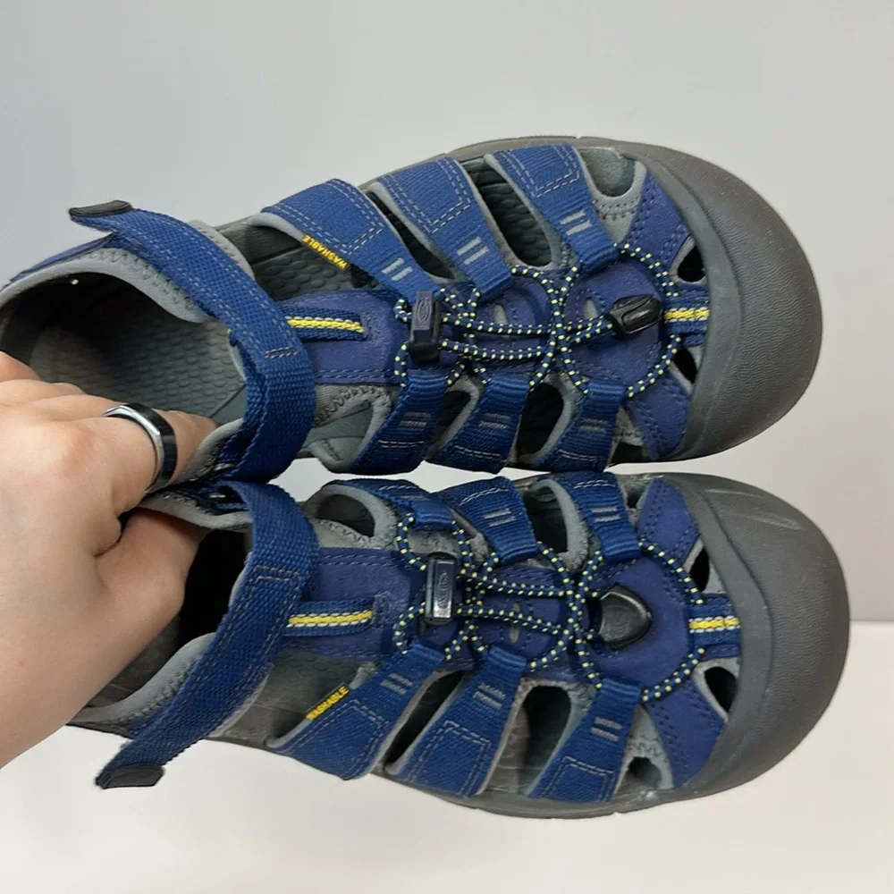 Keen Newport H2 Waterproof Hiking Sandals Size 7
